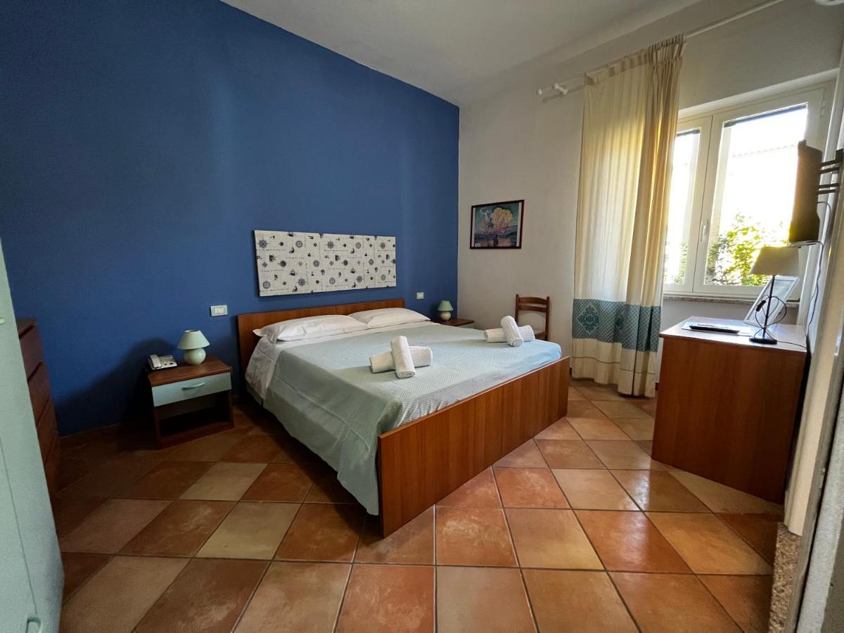 Hotel Frassetto Santa Teresa Gallura Buitenkant foto